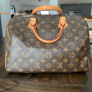 Louis Vuitton speedy 30🌸SOLD🌸